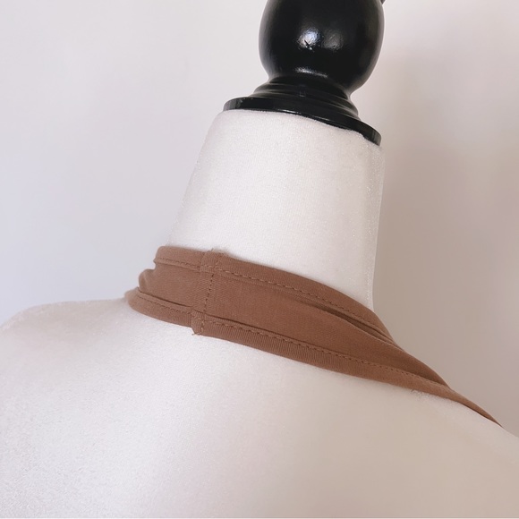 Sexy Back Stretchy Halter-neck Tank Top. 95% new condition. - Picture 6 of 7